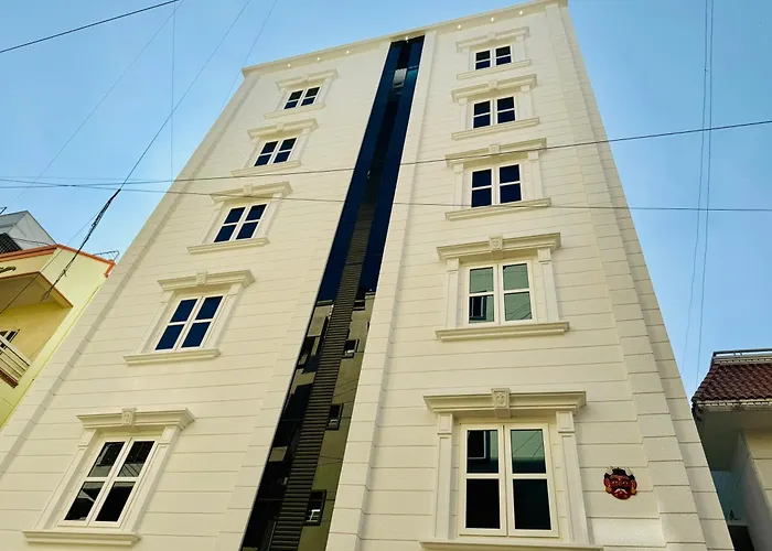 Pet Friendly hotel: Olive Serviced Apartments Btm Layout